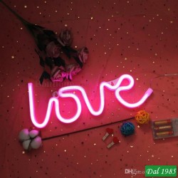 SCRITTA DA MURO PLASTICA A LED \'\' LOVE \'\'