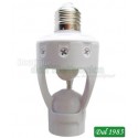 INTERRUTTORE PIR CON ATTACCO E27 220 VOLT 60 WATT REG.8S/5M/LX